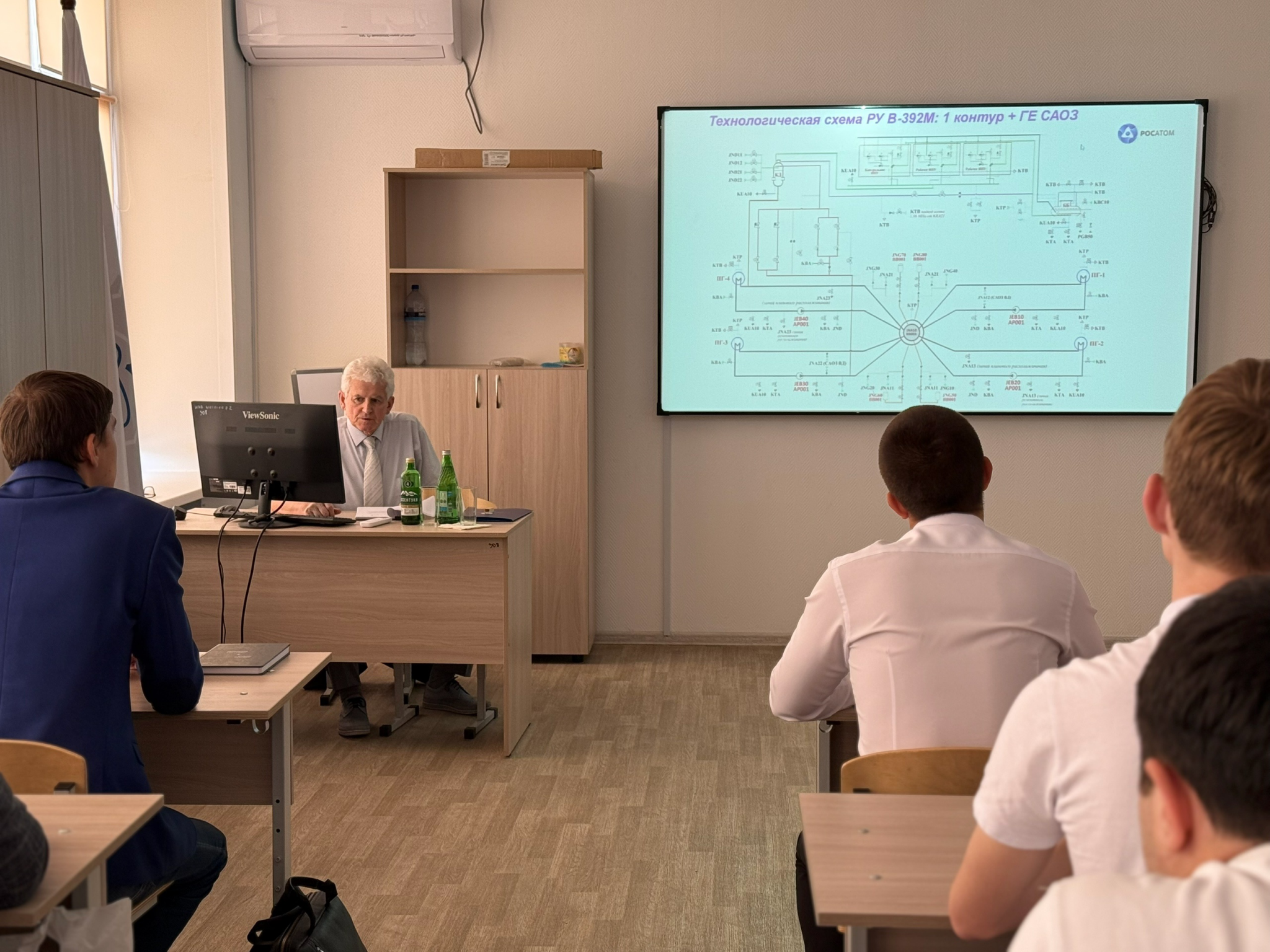 Нововоронежский политехнический институт выпустит в три раза больше дефектоскопистов в этом году.