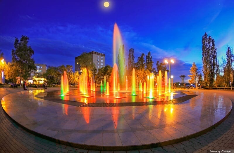 Уважаемые нововоронежцы! От всей души поздравляем вас с Днем нашего молодого, уютного и развивающегося города!.