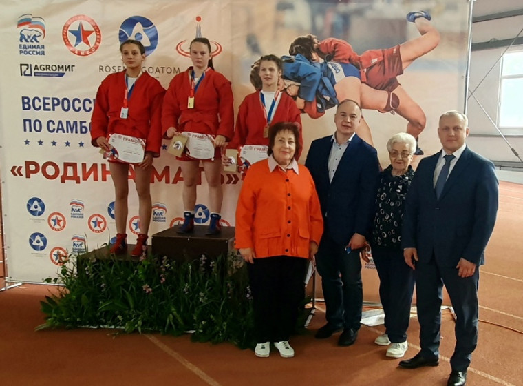 15 мая в легкоатлетическом манеже стадиона "Старт" состоялся Всероссийский турнир по самбо "Родина-Мать", приуроченный к празднованию Дня Победы.