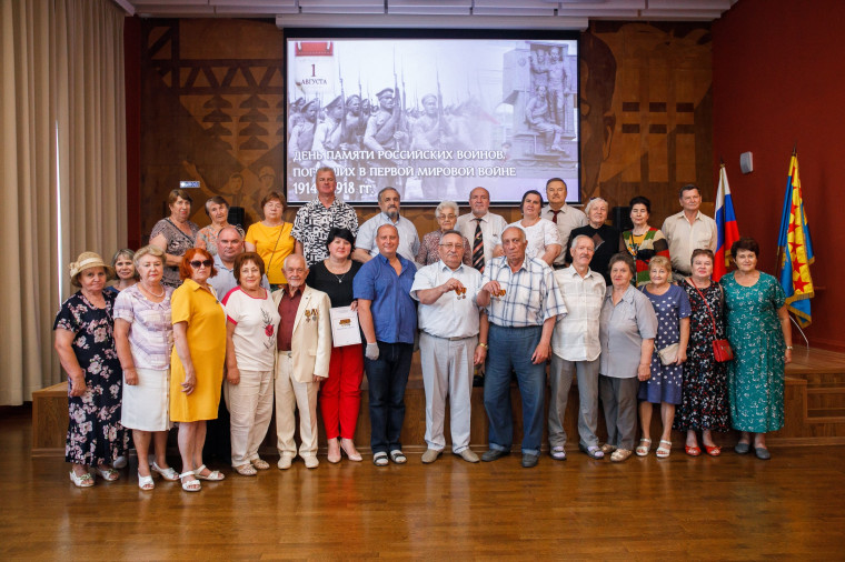 По инициативе Нововоронежской АЭС в городе атомщиков прошла презентация военной краеведческой книги.